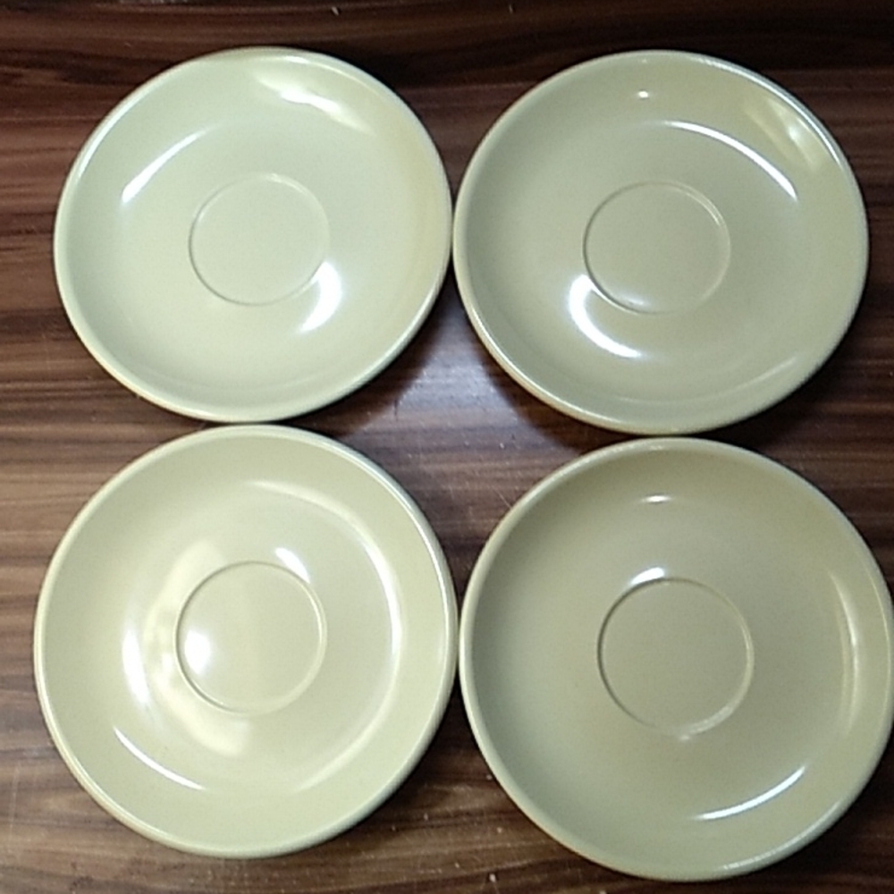 Vintage 1970s Boonton made in USA 🇺🇸 yellow saucers